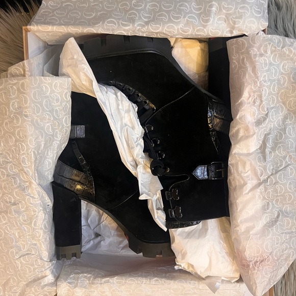 Worn once Christian Louboutin macadamia Velours boot - Picture 3 of 13